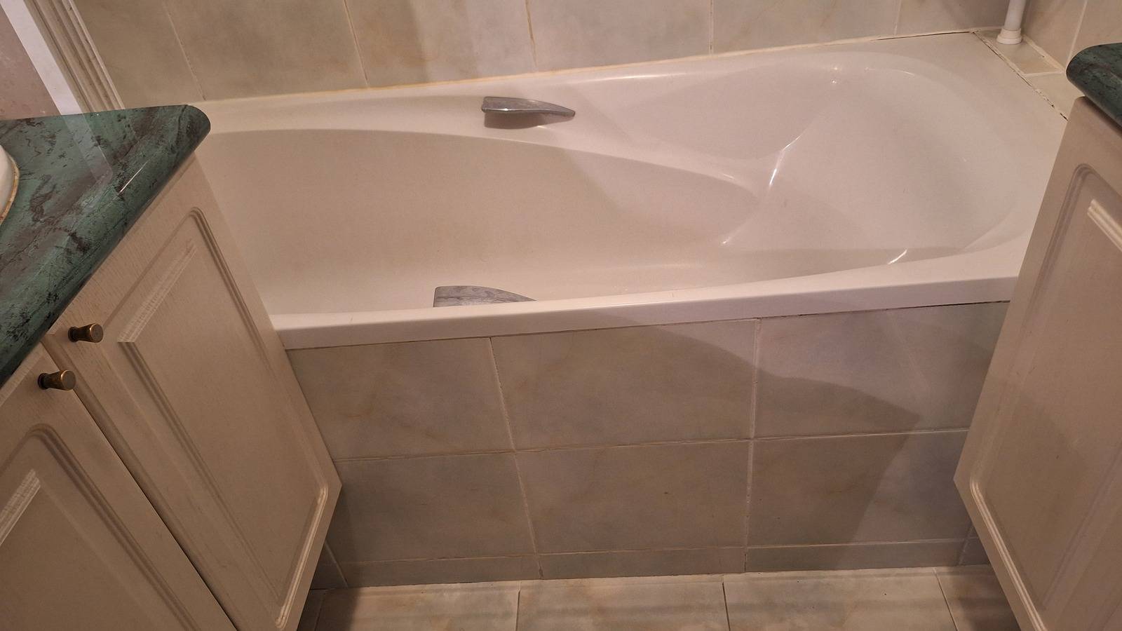 ouverture de baignoire portillon anti eclaboussures Cagnes sur mer 1