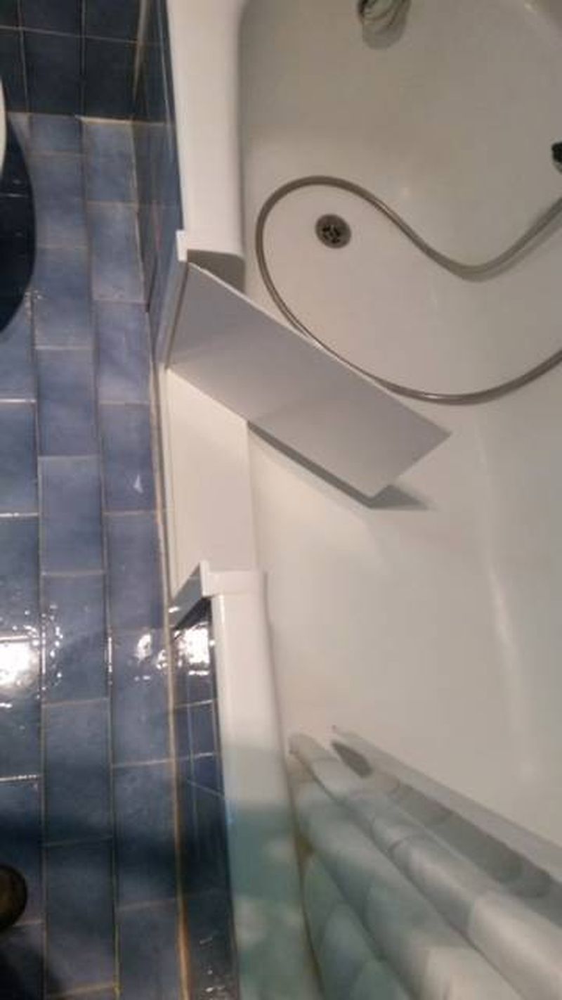 ouverture de baignoire avec portillon anti éclaboussures à juan les pins dans les alpes maritimes en région paca