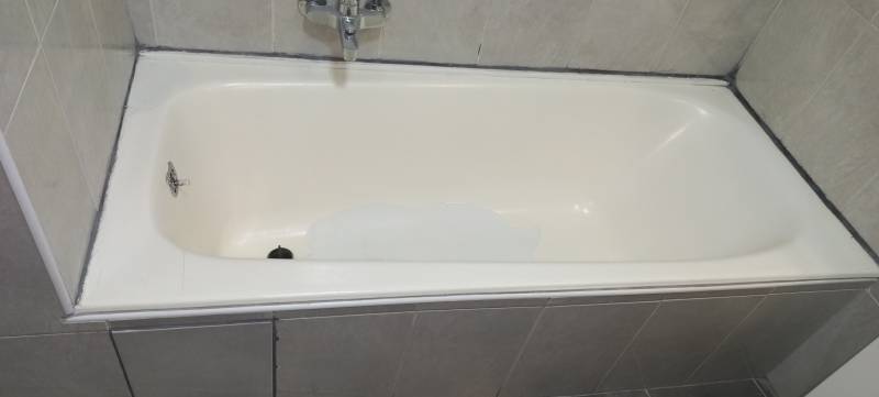 Renovation baignoire par reemaillage au pistolet – Brignoles – Solution Bain V5