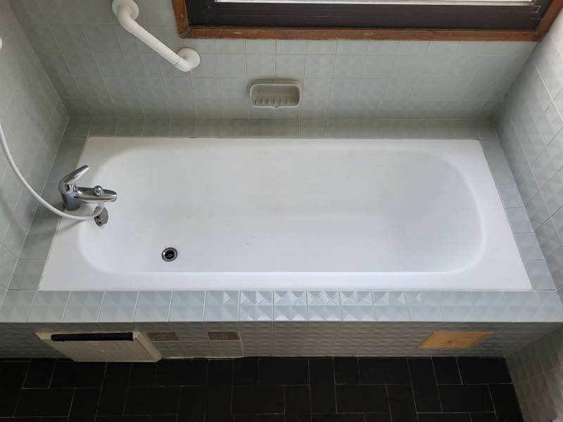 reemaillage baignoire fonte blanche Hyeres 83400