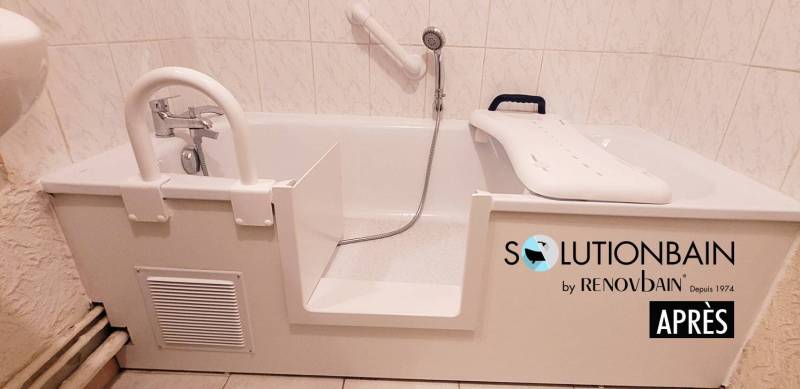 Ouverture de baignoire et installation d’une porte anti-éclaboussure