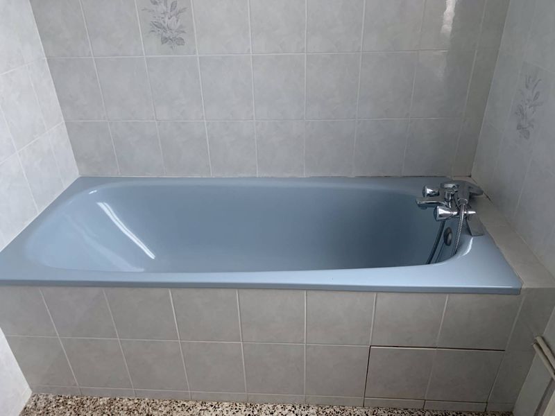 Ouverture latérale d’une baignoire dans le département de la seine Saint-Denis (93)