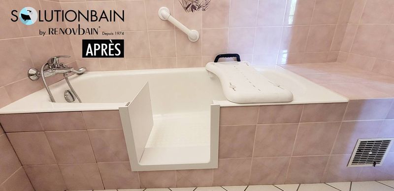 Ouverture de baignoire avec installation d’un portillon anti-éclaboussure Solutionbain by Renovbain
