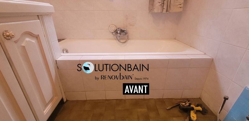Ouverture de baignoire avec installation d’un portillon anti-éclaboussure solutionbain