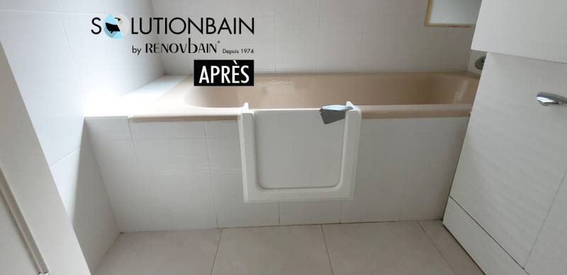 Ouverture de baignoire avec installation de porte étanche Solutionbain by Renovbain