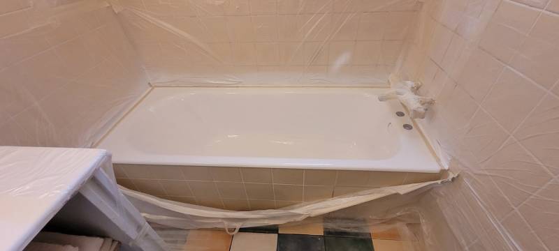 renovation baignoire en fonte avec reemaillage a la mole 83310-2