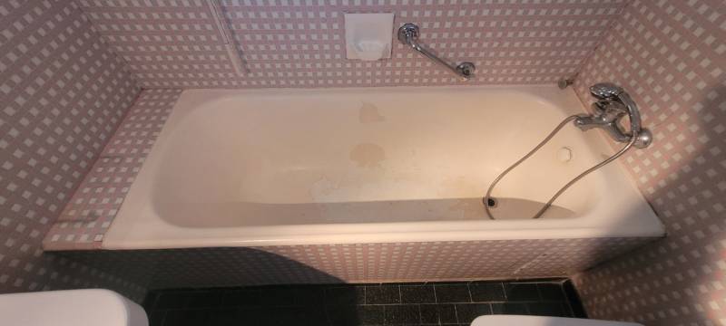 Rénovation d’une baignoire en fonte blanche à La Valette-du-Var (83160)